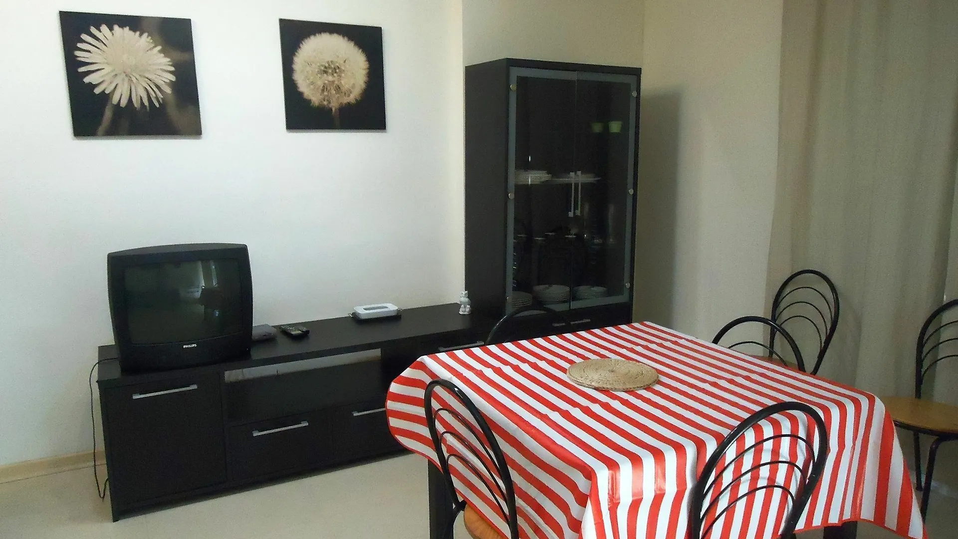 Апартаменты Apartamentos Oliveras Льорет-де-Мар